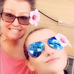 Meet your Posher, Breanna